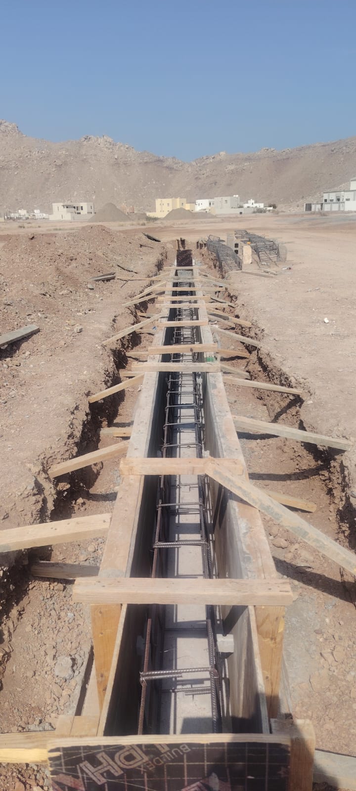 Formwork and reinforcement to a drainage run