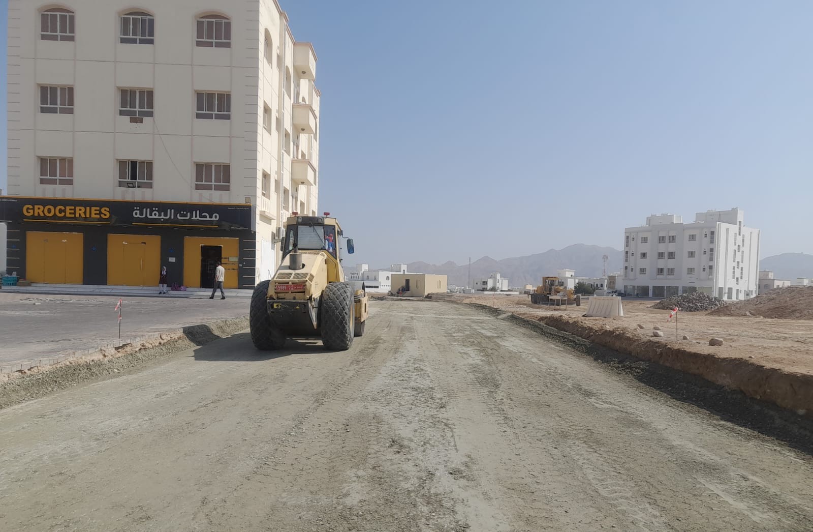 Wheel loader on sub-base